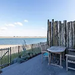 Beachfront Apartment With 2 Terraces