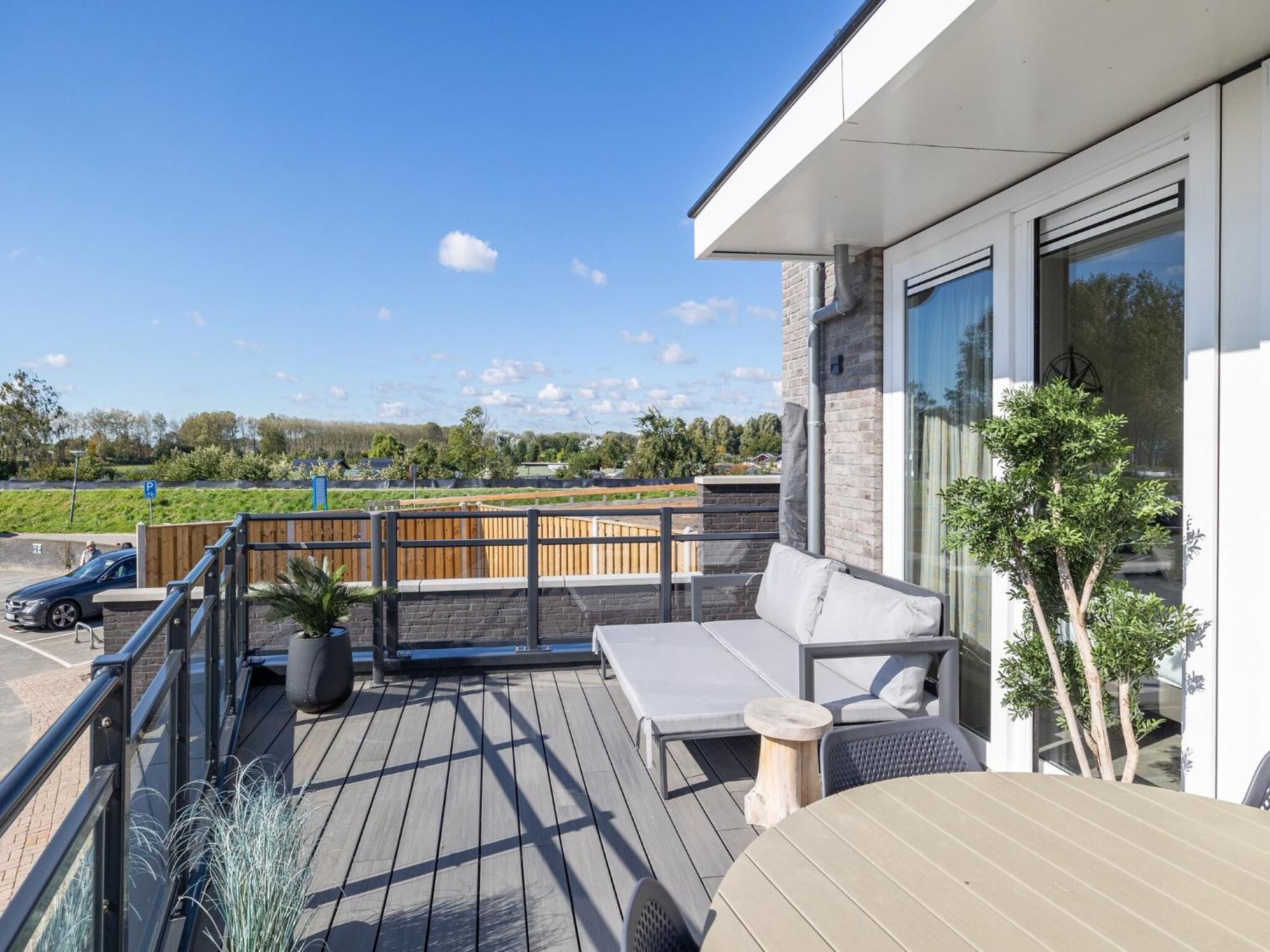 Beachfront With 2 Terraces Appartement