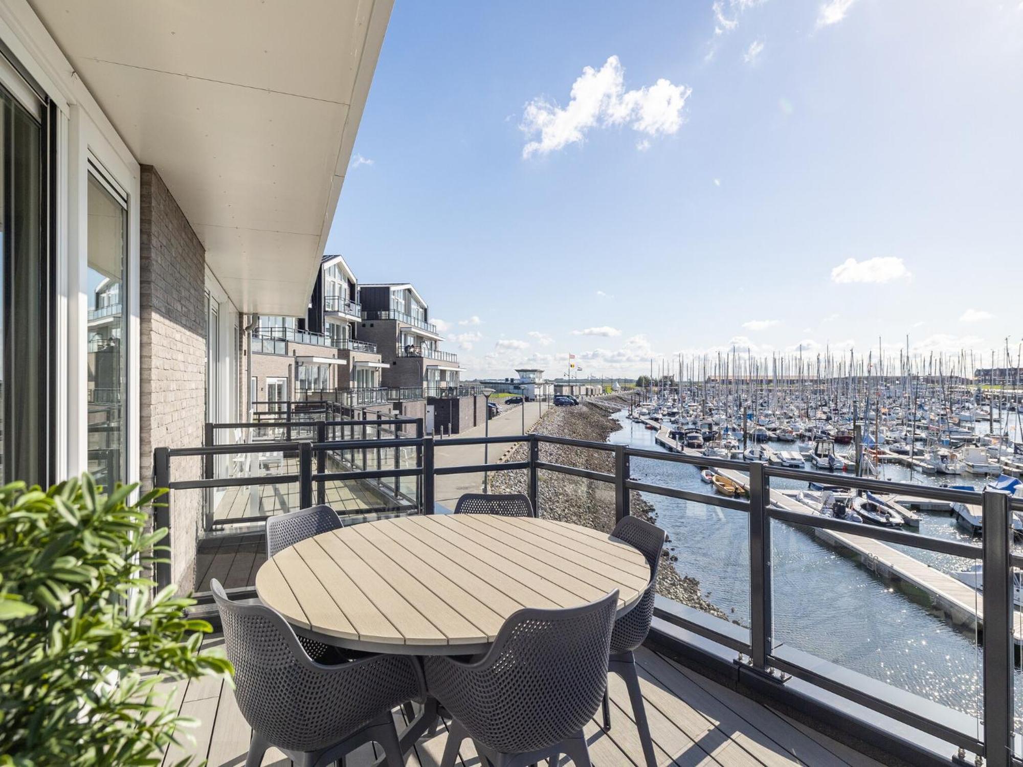 Beachfront With 2 Terraces *