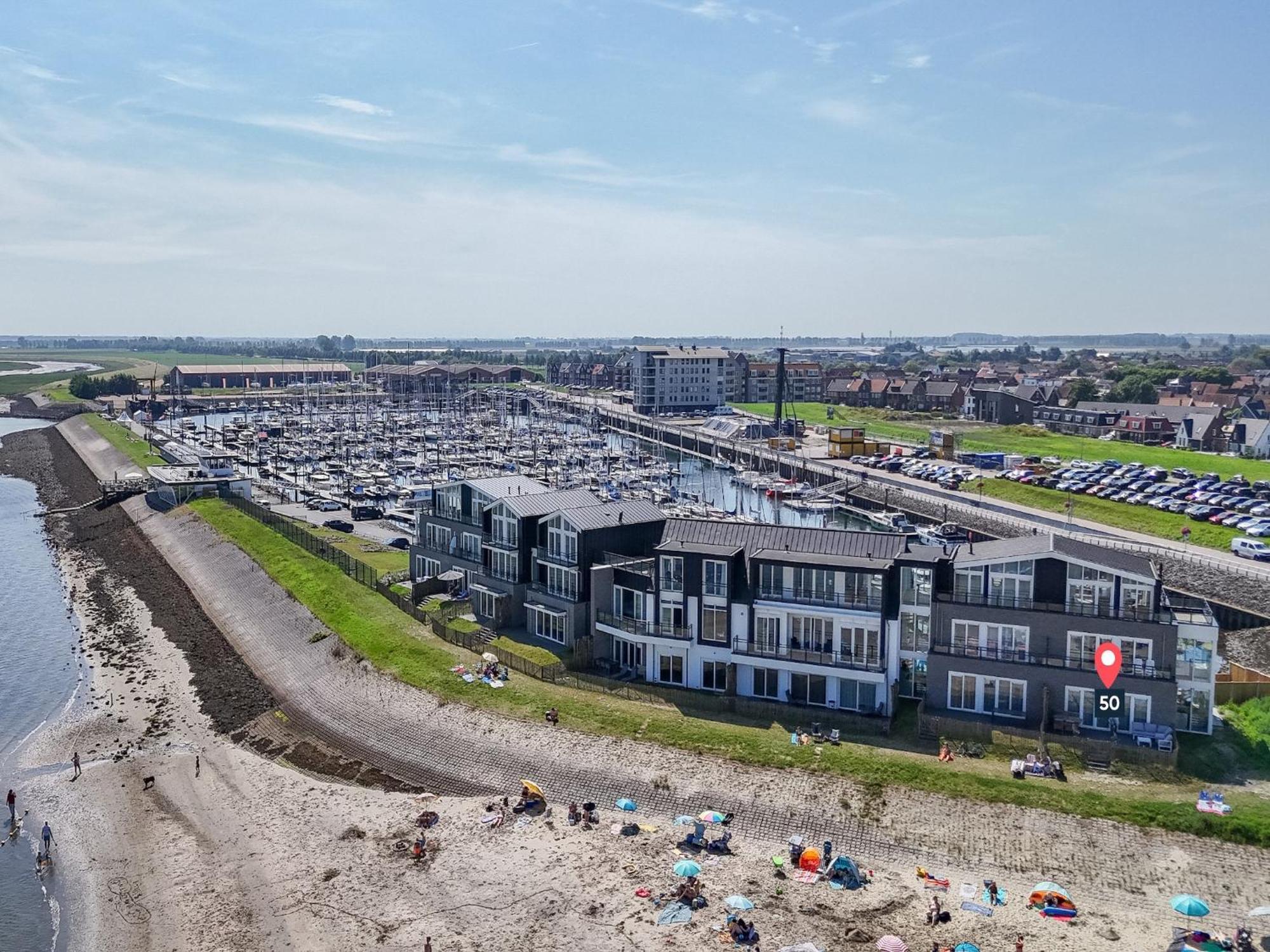 Beachfront With 2 Terraces Appartement